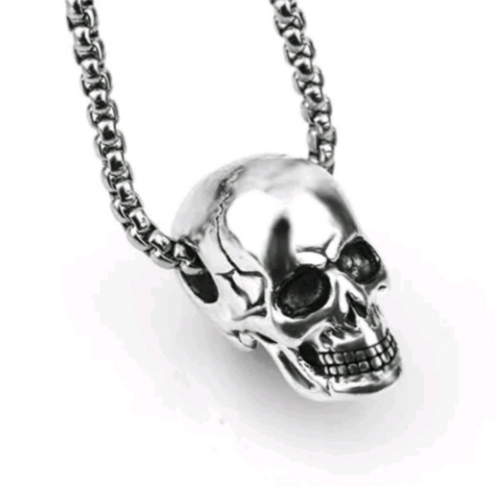 💀 Skull Necklace